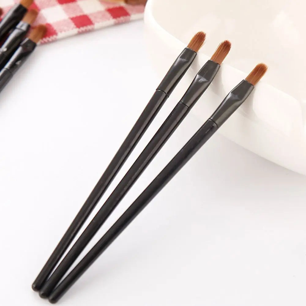 50Pcs Disposable Lip Brush Portable Gloss Cosmetic Applicator Professional Makeup Tool Wands Lip Liner Brush Eyeliner Brush