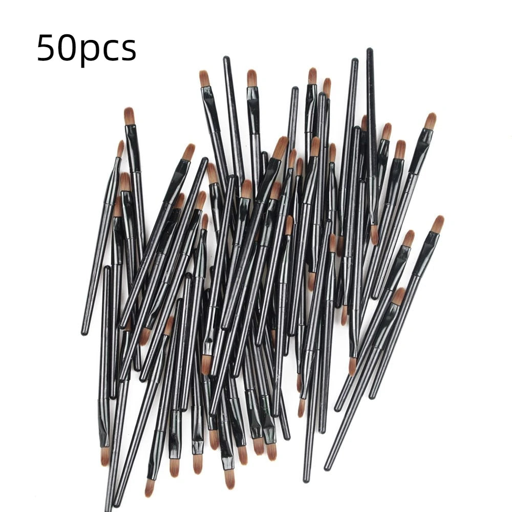 50Pcs Disposable Lip Brush Portable Gloss Cosmetic Applicator Professional Makeup Tool Wands Lip Liner Brush Eyeliner Brush