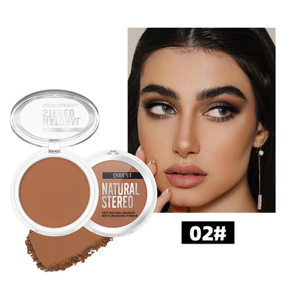 Matte bronzer A natural-looking cream bronzer that lasts for all skin types, perfect for contouring and highlighting