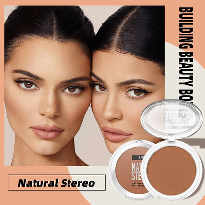 Matte bronzer A natural-looking cream bronzer that lasts for all skin types, perfect for contouring and highlighting