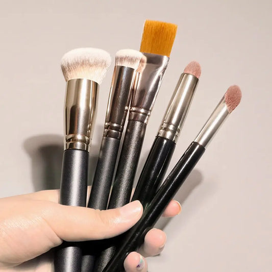 Flat Top Large Contour Brush Cosmetic Brush Beauty Tool Blush Kabuki Brush Foundation Concealer Brush Makeup Brush Face Brush