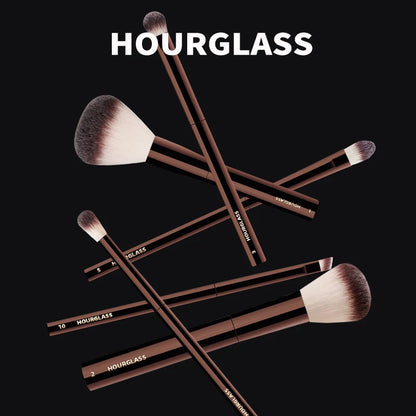 Hourglass Makeup Brush- No.22 Retractable Blush Brush Soft and Skin-friendly Fiber Hair Fashion Design Single Face Brush